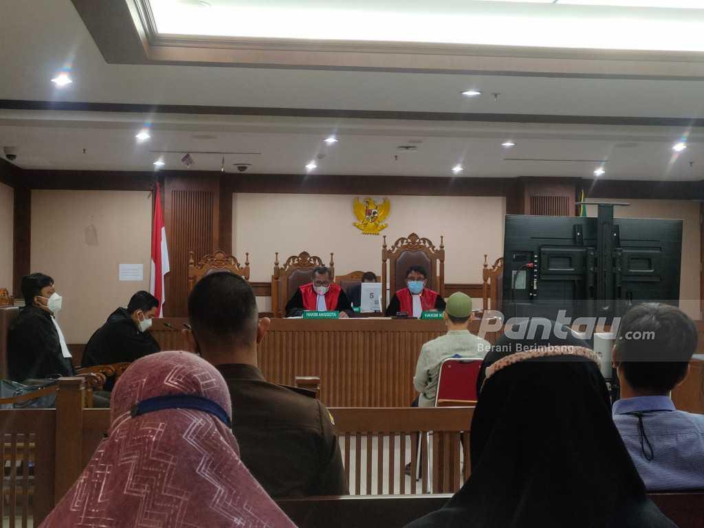 Pejabat PT Pegadaian Kemandoran, Didakwa Korupsi dan TPPU Rp5,7 miliar