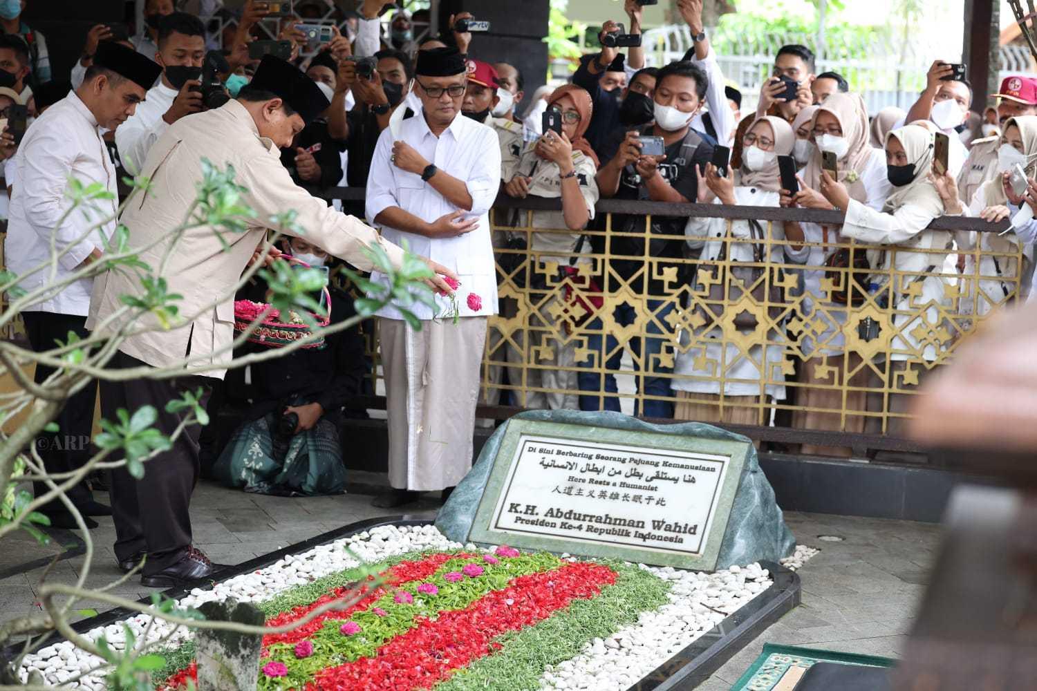 Mengingat Ucapan Gus Dur: Prabowo Orang yang Ikhlas dan akan Jadi Presiden di Usia Tua