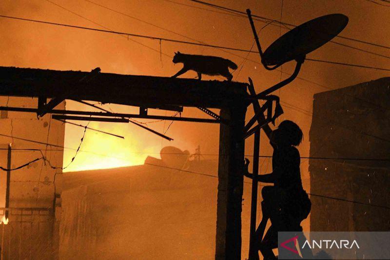 Dapur Umum Segera Dibangun Camat untuk Korban Kebakaran Pasar Gembrong