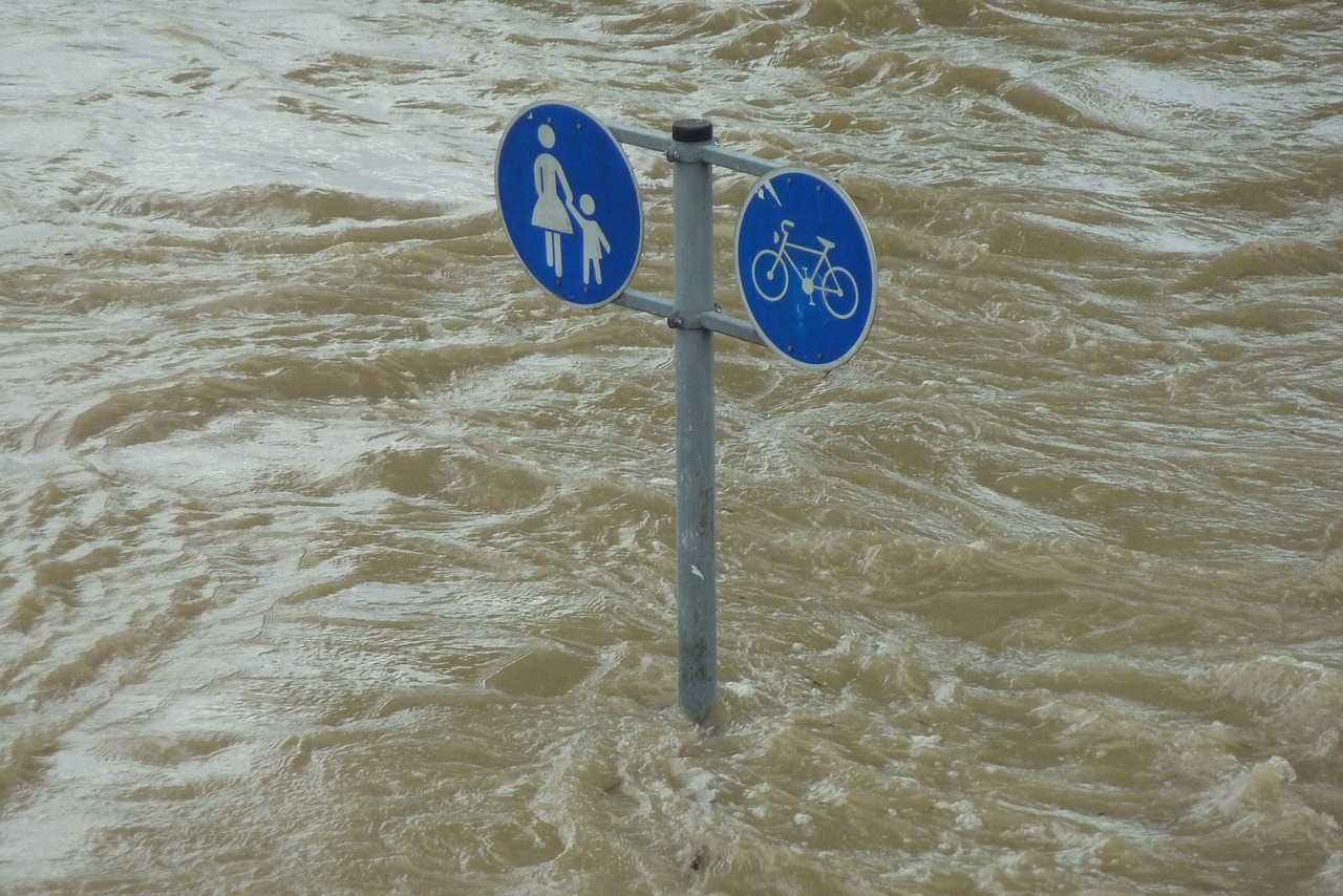 7 Tewas dalam Longsor di Guangxi dan Banjir di Hunan Telan 10 Nyawa