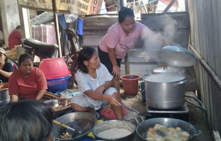 Dapur Umum Korban Kebakaran Pasar Gembrong Mulai Beroperasi, 50 KK Kehilangan Tempat Tinggal