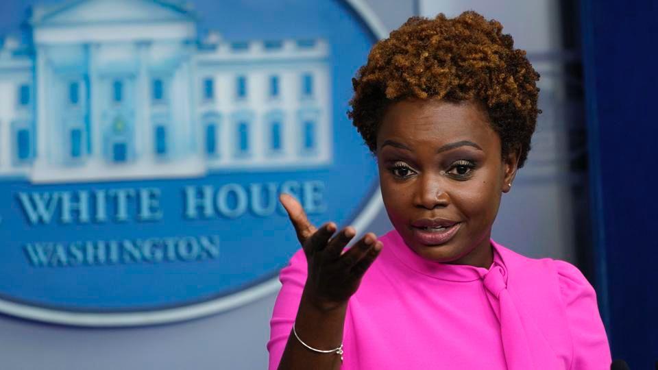 Biden Tunjuk Wanita Kulit Hitam dan LGBTQ Pertama sebagai Jubir Gedung Putih