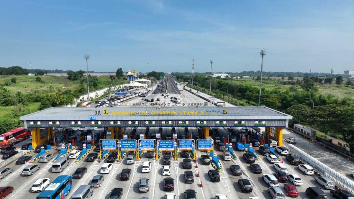 Update Arus Balik: Mulai Berlaku One Way di Tol Semarang ABC sampai Jakarta-Cikampek, lanjut Contraflow