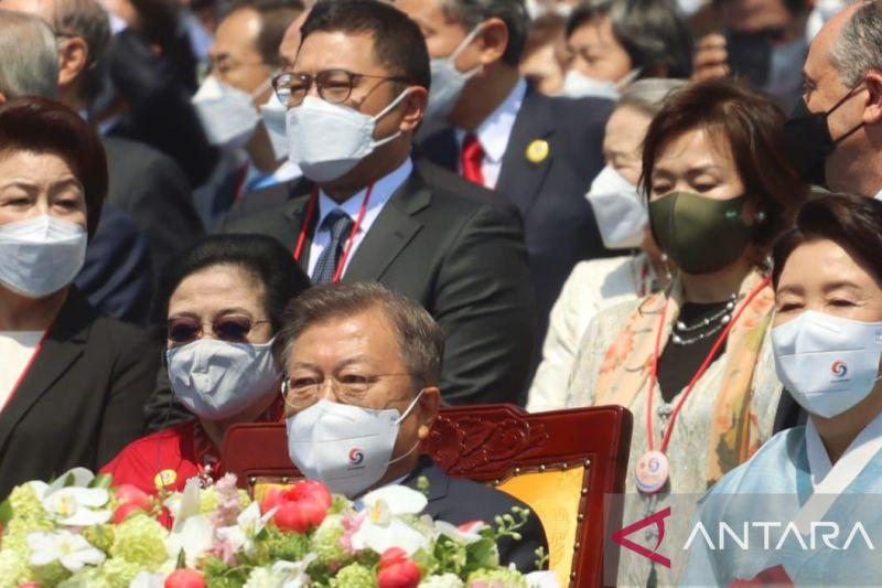 Megawati Bersama Dubes RI Hadiri Pelantikan Presiden Korsel Yoon Suk Yeol