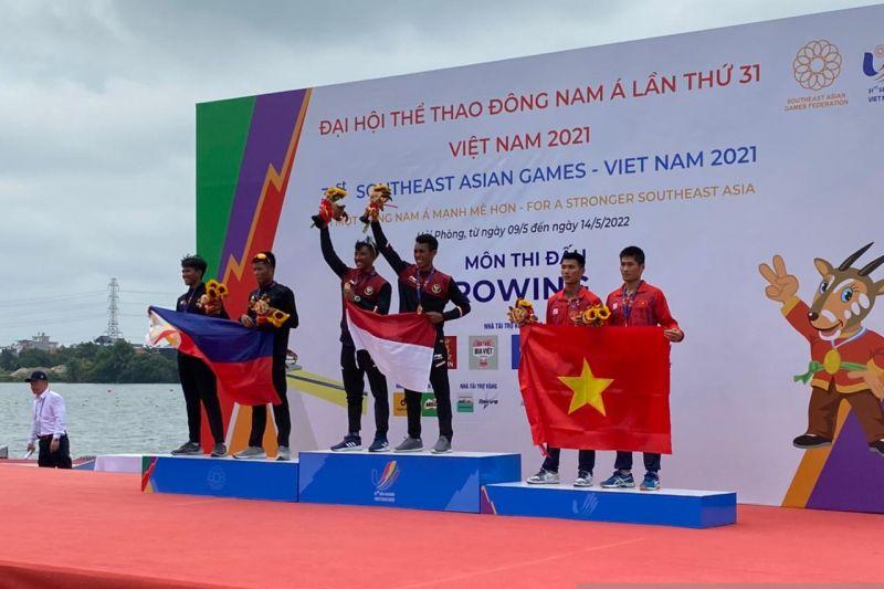 Bangga! Dayung Sumbang Emas Pertama untuk Indonesia di SEA Games Vietnam