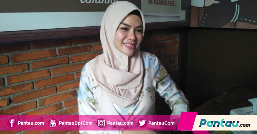 Hmmm....Nikita Mirzani Mengaku Suka yang Lembek
