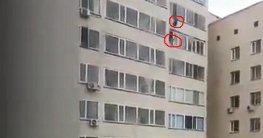 Menegangkan! Terlambat Sedikit, Bocah 7 Tahun Ini akan Terjun Bebas dari Lantai 10 Sebuah Apartemen