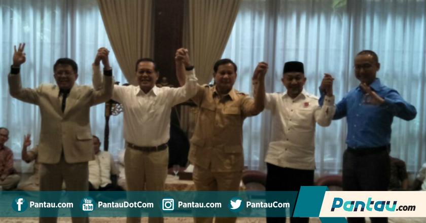KMP Gelar Pertemuan di Kediaman Prabowo, Zulkifli Hasan Absen