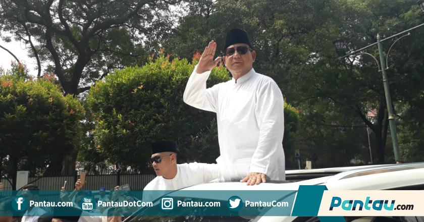Kubu Jokowi-Ma'ruf Sindir Prabowo yang Mesra dengan Cina
