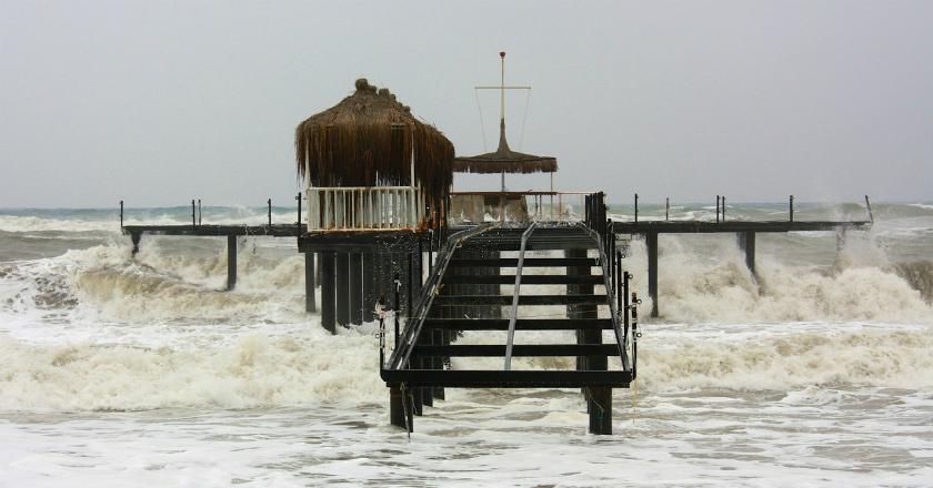 BMKG: Tsunami di Palu Setinggi 1,5 Meter