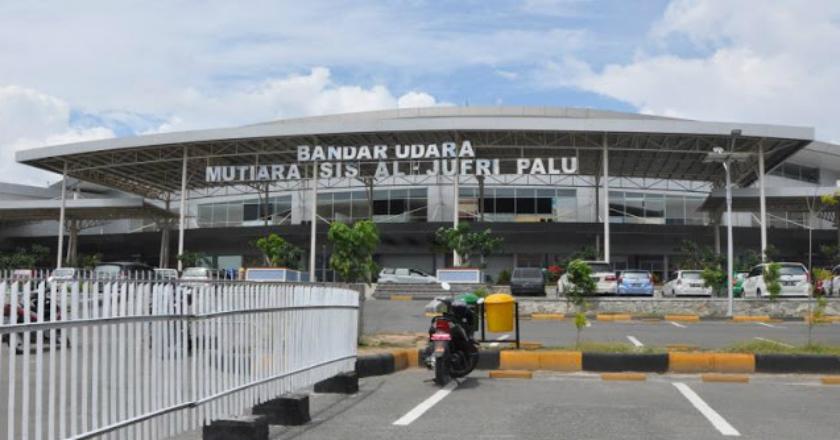 Tower Bandara Palu Rubuh Pasca Gempa 7,7 SR