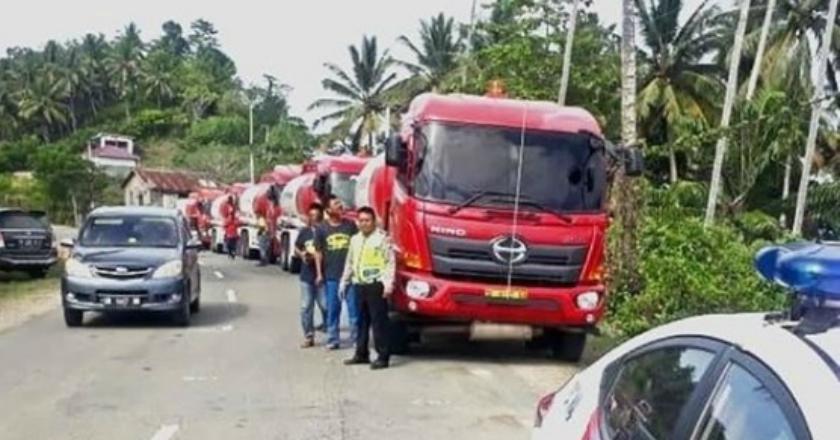 Terkendala Akses Darat, Pertamina Kirim Bantuan Via Laut dari Kalimantan