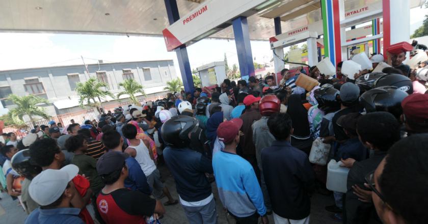 BBM Langka, Antrean Warga di SPBU Wilayah Sulteng Mencapai Ribuan Orang