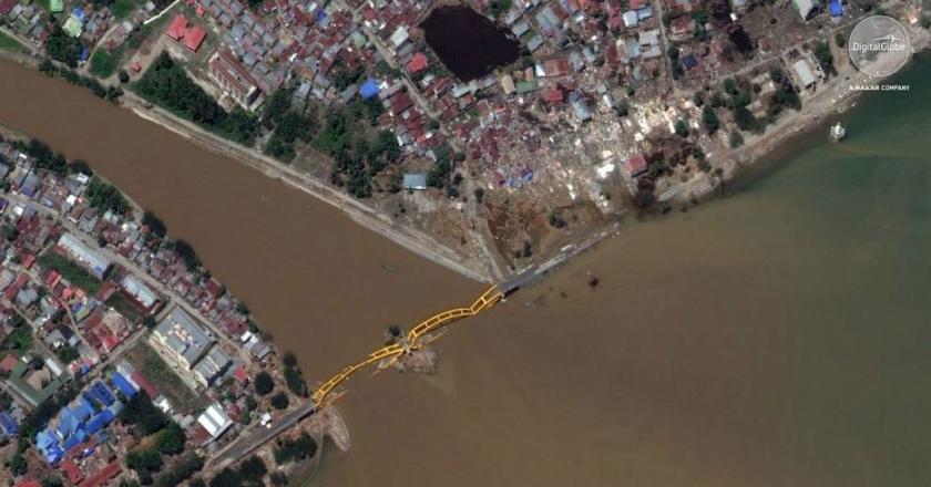 Kota Palu Sebelum dan Sesudah Gempa-Tsunami dari Mata Satelit