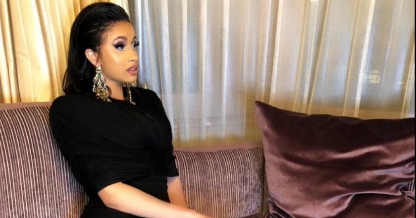 Setelah Melakukan Penyerangan, Cardi B Serahkan Diri ke Polisi
