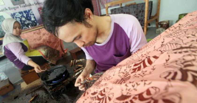 Was-was, Industri Batik Lokal Kalah Saing dengan Produk Impor
