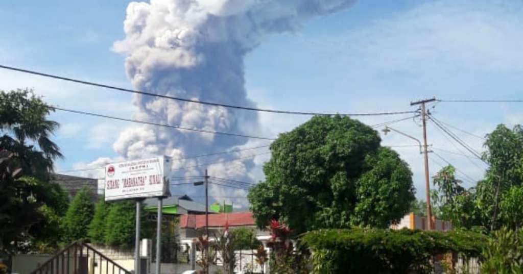 BNPB: Letusan Gunung Soputan Tak Pengaruhi Aktivitas Penerbangan