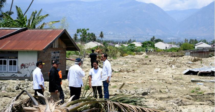 Presiden Jokowi Jenguk Korban Gempa di RS Darurat Usai Tengok Penanganan Gempa