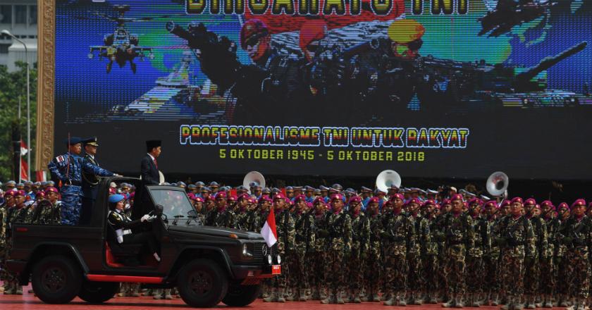 Pimpin Upacara HUT ke-73 TNI, Presiden Jokowi Ajak TNI Berantas Komunisme dan Warisan PKI