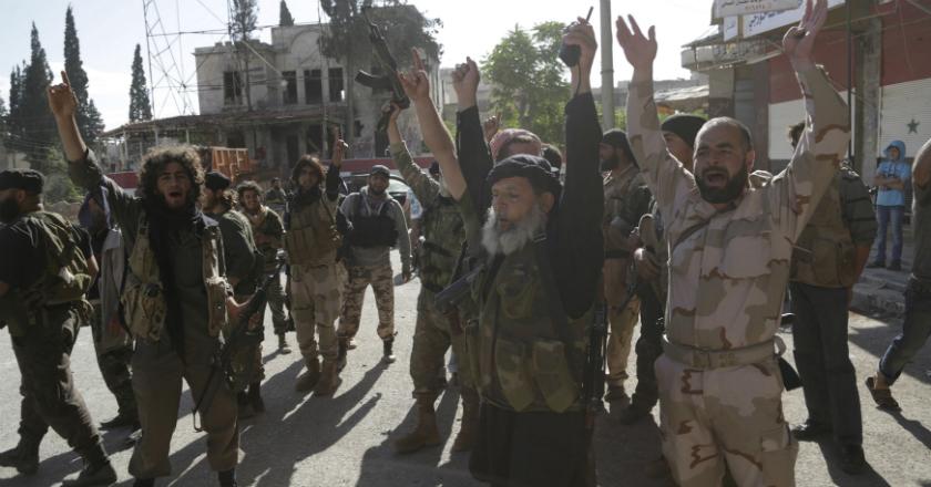 Pemberontak Suriah Berjanji akan Tarik Senjata Berat dari Kawasan Idlib