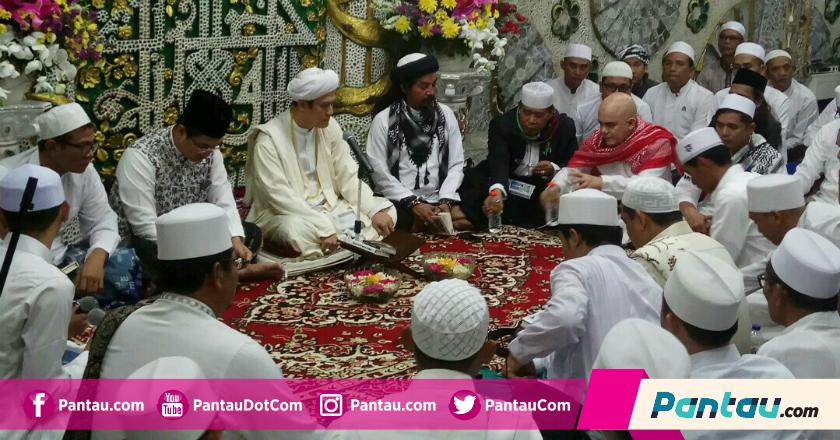 Gus Anom Gandeng Sederet Selebritis Galang Dana dan Doa Bersama untuk Korban Gempa dan Tsunami di Palu