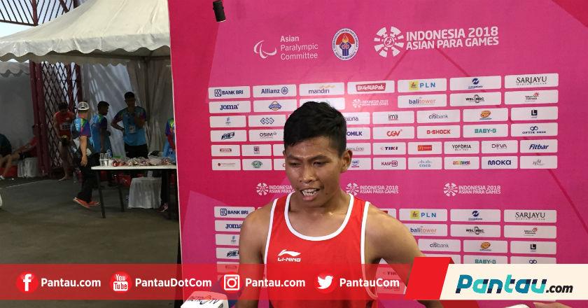 Pecahkan Rekor Lari dan Raih Emas, Sapto Dapat Hadiah Kartu Kuning