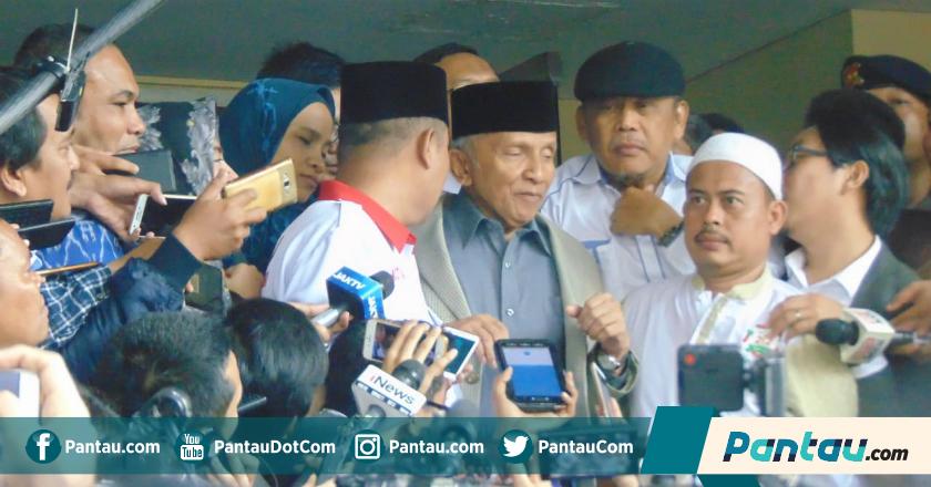 Usai Enam Jam Pemeriksaan, Amien Rais Puji Kinerja Polisi