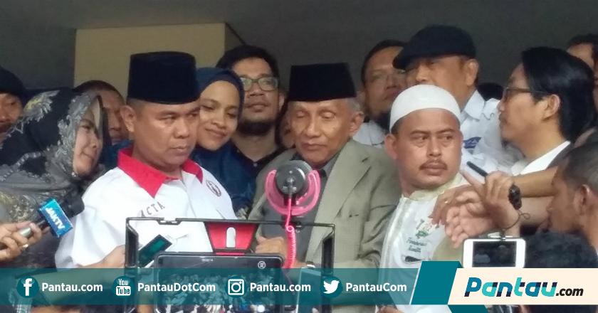 Cerita Amien Rais 'Ditantang' Polisi Bawa Nasi Jamblang