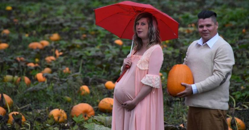 Niat Abadikan Foto Kehamilan, yang Keluar Malah Monster Menjijikkan