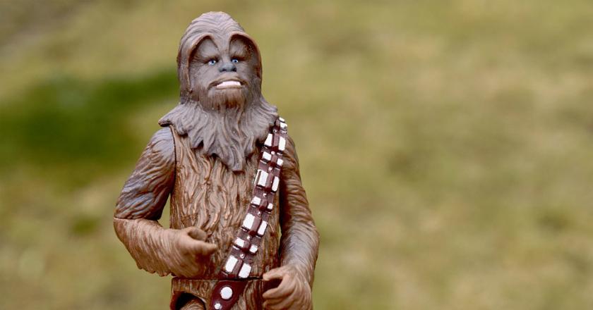 Apa Sih Hubungan Pukulan dengan Topeng Chewbacca, Coba Tengok Aksi Ibu Ini