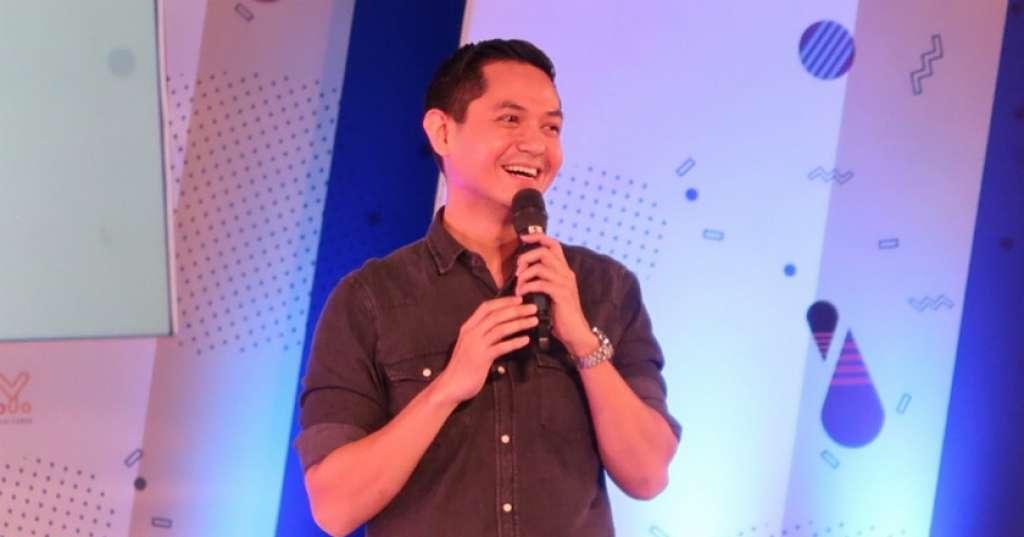 Sibuk Bekerja Bukan Alasan Bagi Dude Harlino untuk Tidak Terlibat Mengurus Anak