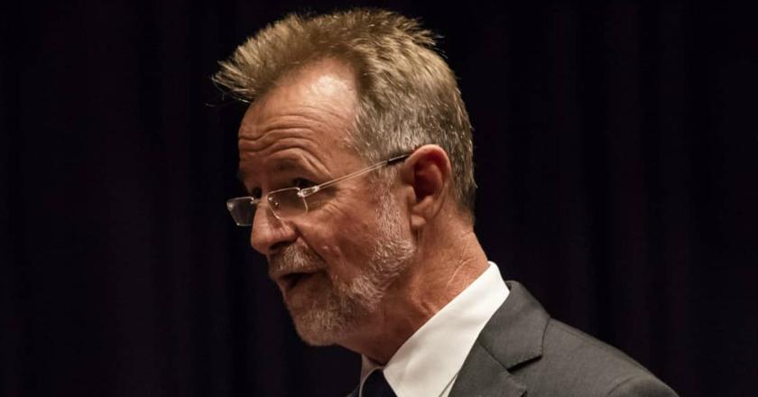 Sempat Dukung Mosi Rasis 'Kulit Putih', Nigel Scullion Akhirnya Minta Maaf