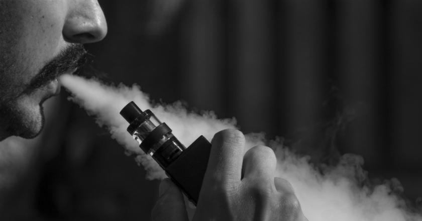 Vaping Lebih Sedikit Mengandung Nikotin Tapi Memicu Radang Paru-paru