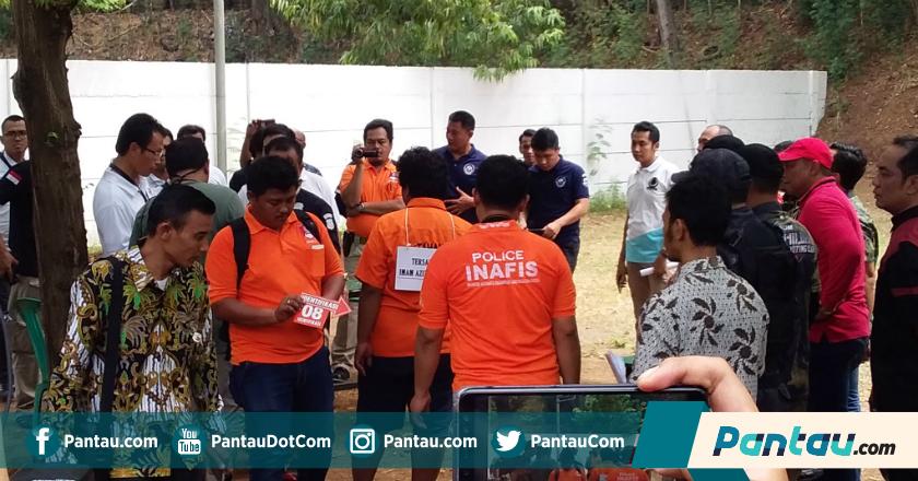 Polisi Gelar Rekonstruksi Kasus Peluru Nyasar Gedung DPR