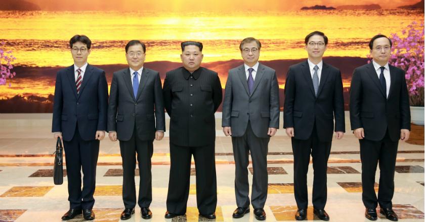 Pantau Foto: Pertemuan Bersejarah Kim Jong Un dengan Delegasi Korsel