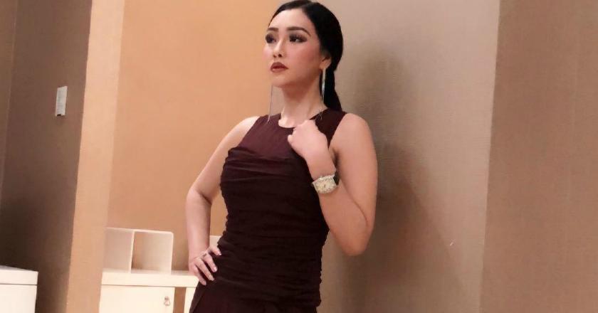 Putri Juby Telah Memiliki Anak dari Delon?
