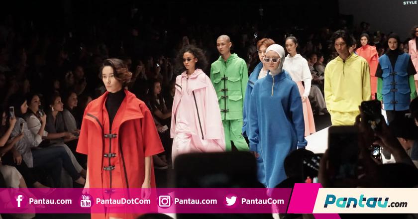 Ada 'Power Ranger' di Jakarta Fashion Week 2019