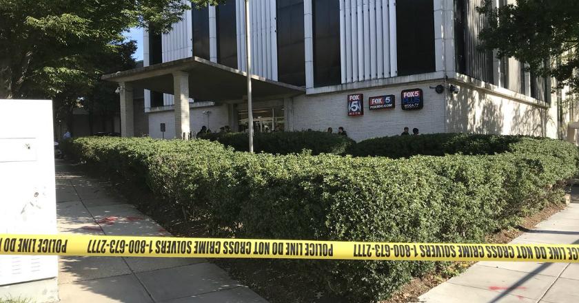 Nekat Terobos Ruang Berita Fox 5 DC, Seorang Pria Dilumpuhkan dengan Timah Panas