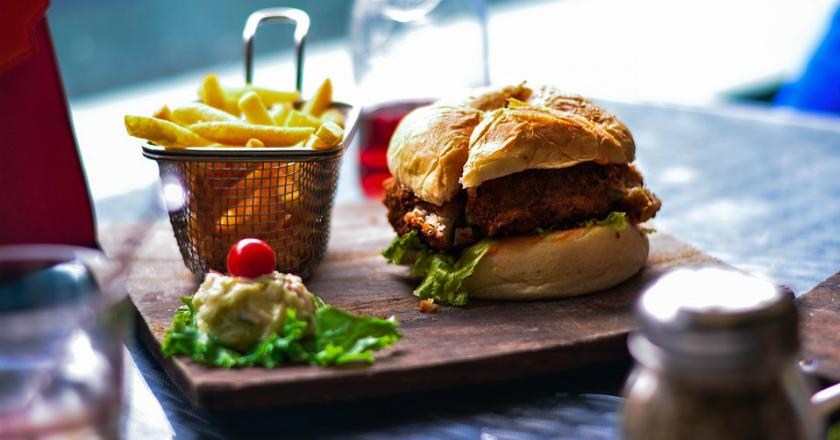 Kecanduan 'Fast Food' Sesulit Seperti Kecanduan Obat Terlarang