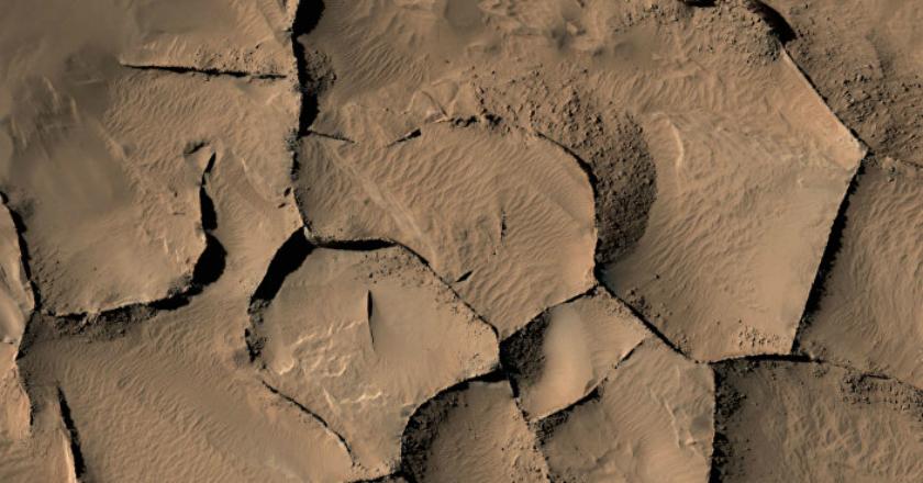 Fenomena Awan Putih Di Atas Gunung Api Di Mars Bantu Ilmuan Mengenal Mars