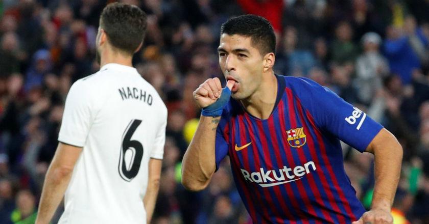Luis Suarez Hattrick, Barca Tenggelamkan Real Madrid di El Clasico