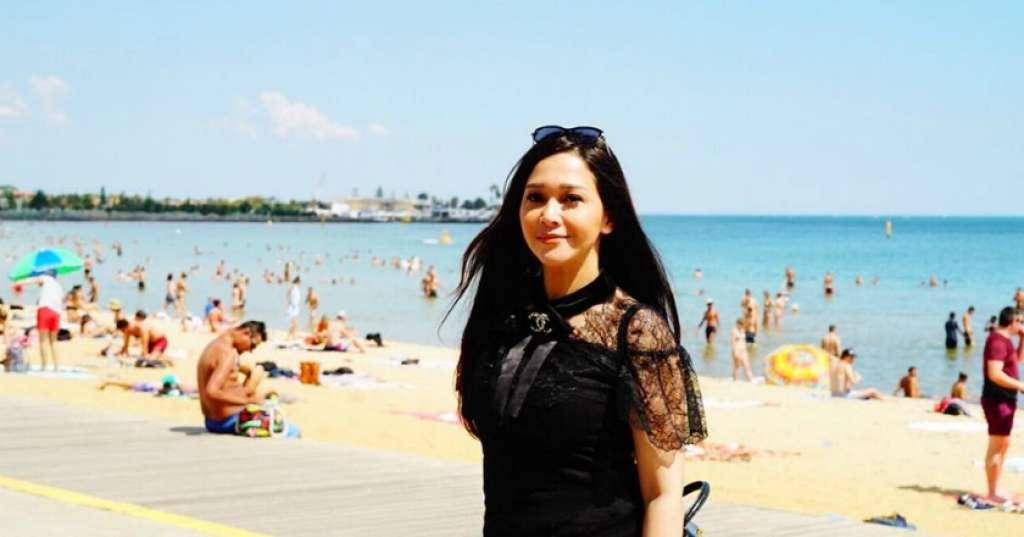 Sandingkan Foto Masa Kecil, Maia Estianty Sah Menikah dengan Bos Rolex