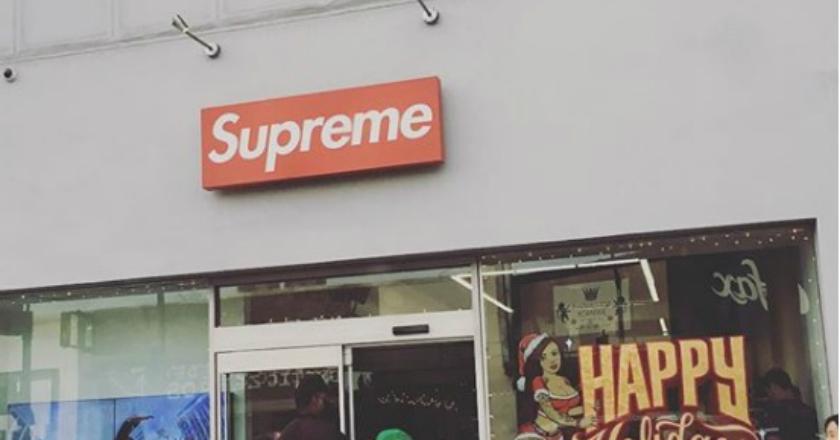 Booming Kaos Supreme? Coba Bedakan Mana yang KW dan Asli (Bagian I)