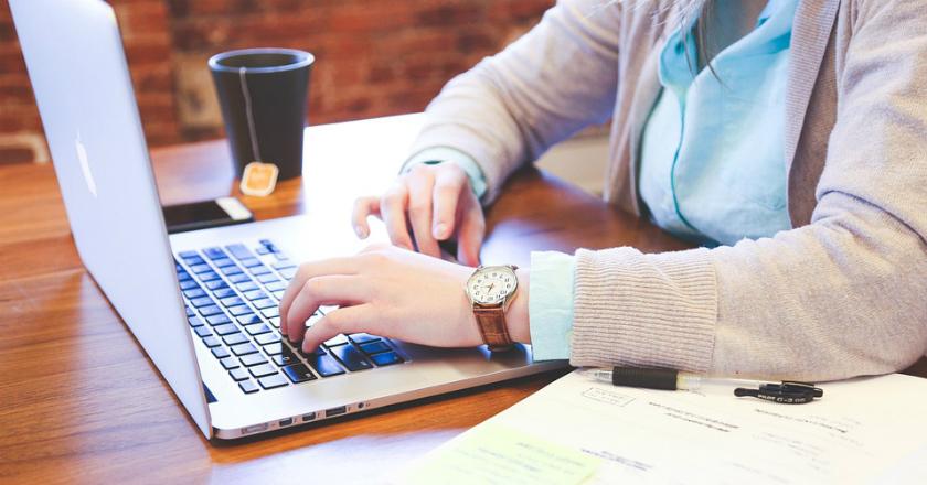 Ada Program Emak-emak Melek Teknologi, Milennials Jangan Mau Disalip