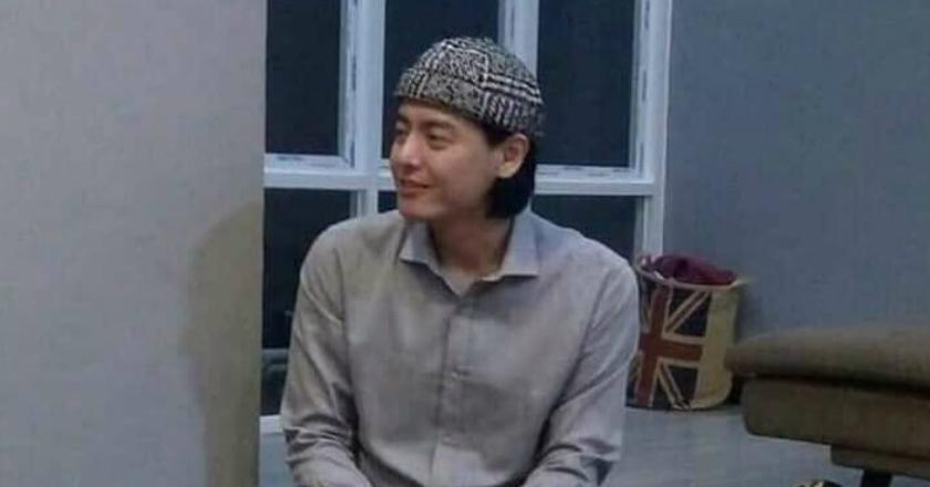 Ucapkan Kalimat Syahadat, Roger Danuarta Masuk Islam