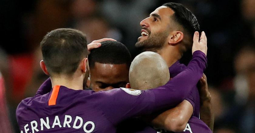 Mahrez Persembahkan Golnya untuk Mendiang Vichai