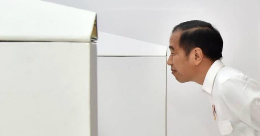 Waduh! Jokowi Tantang Ibu-ibu Tebak Harga Sembako