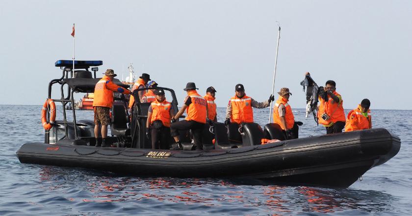 Tim Evakuasi Pesawat Lion JT-610 Perluas Area Pencarian Hingga Perairan Indramayu