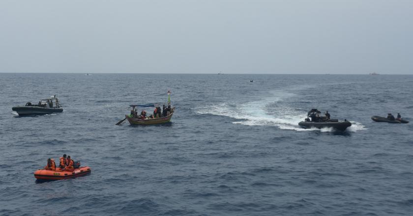 Tim Penyelamat Sisir 5 Titik Pencarian Pesawat Lion Air JT-610