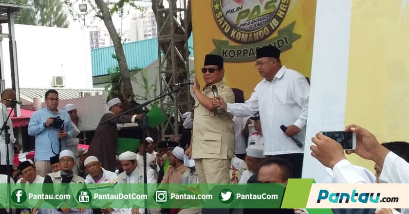 Saat Jokowi Blusukan ke Pasar, Prabowo: Ekonomi Kita Tak Dikuasai Sendiri